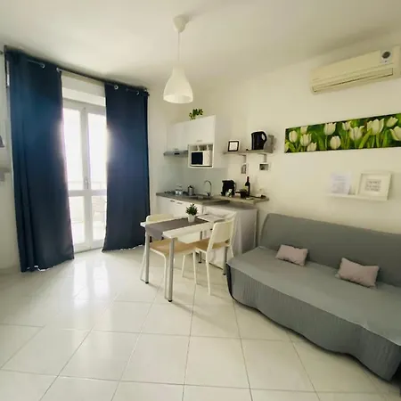 Vesucharme Flat Apartment